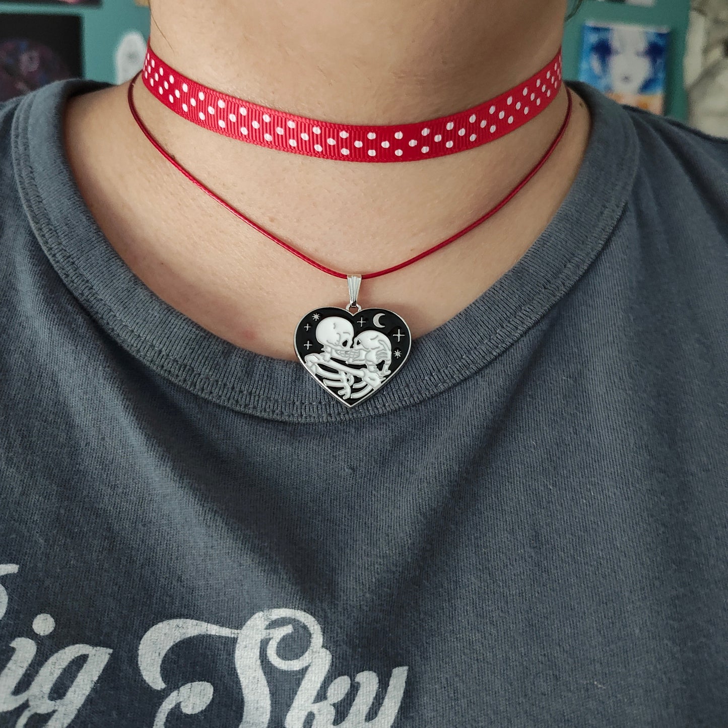 Necklace - Choker polka dot fabric ribbon with one polyester strand and a black skeleton heart charm