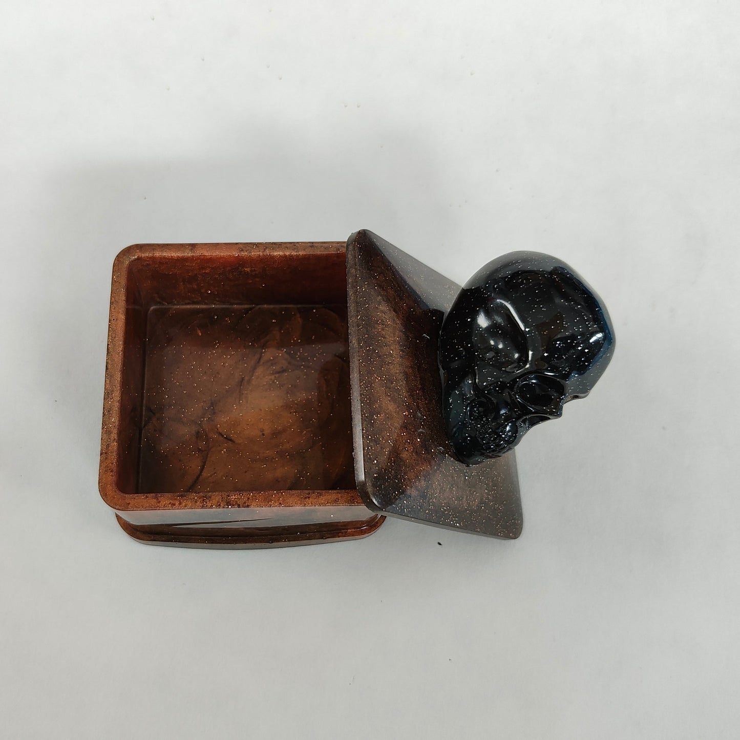 Knickknack - Resin square trinket box with skull lid
