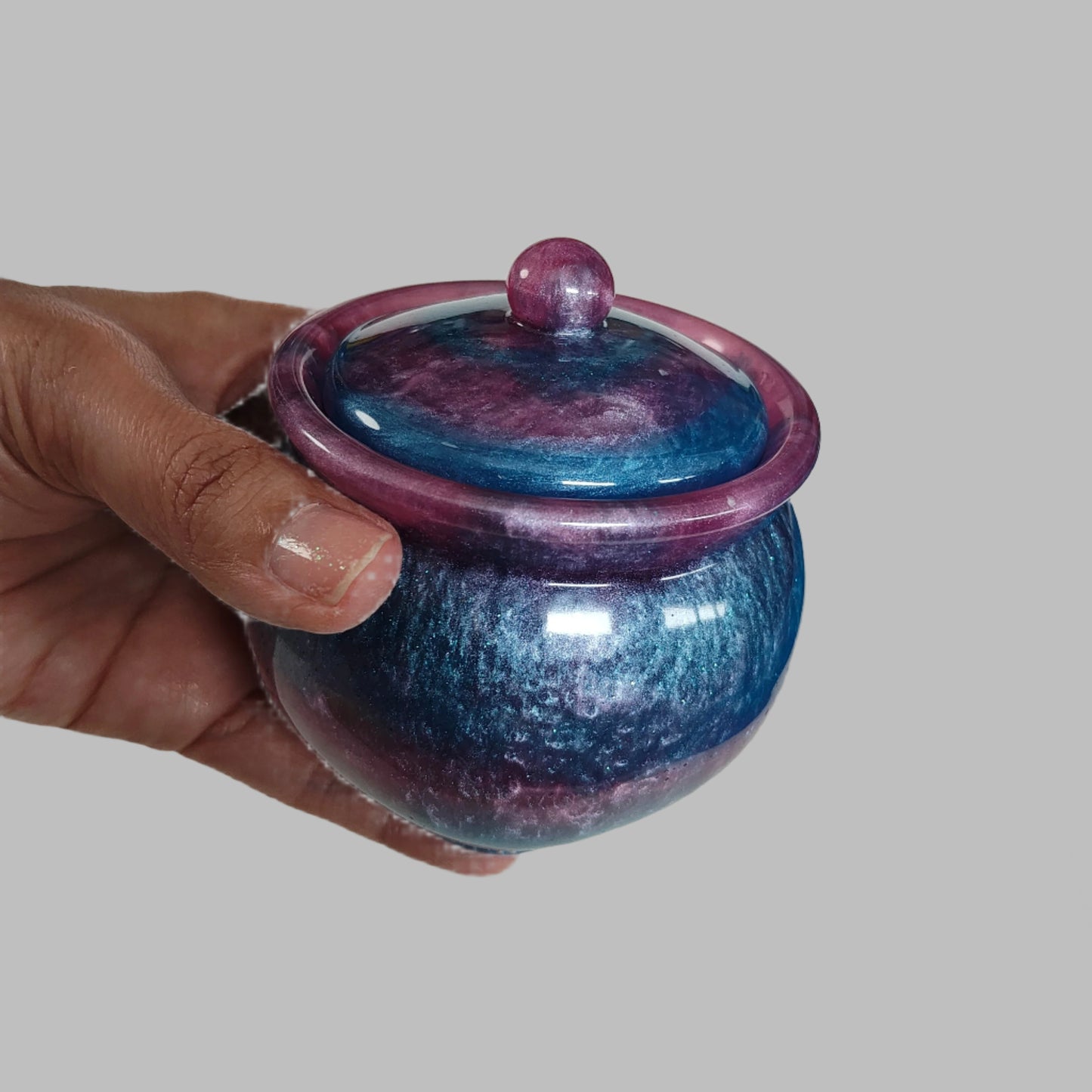 Resin Jar with lid