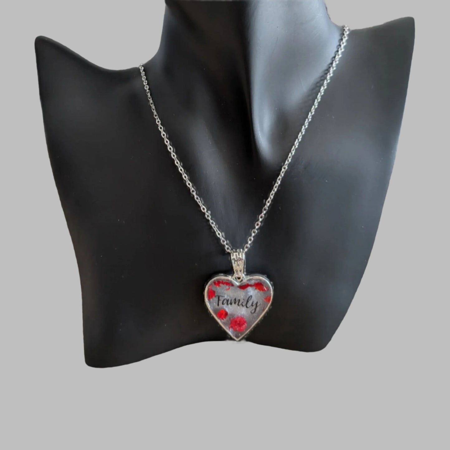 Necklace - 21 inches stainless steel cable link chain with a family resin and flowers silver heart pendant