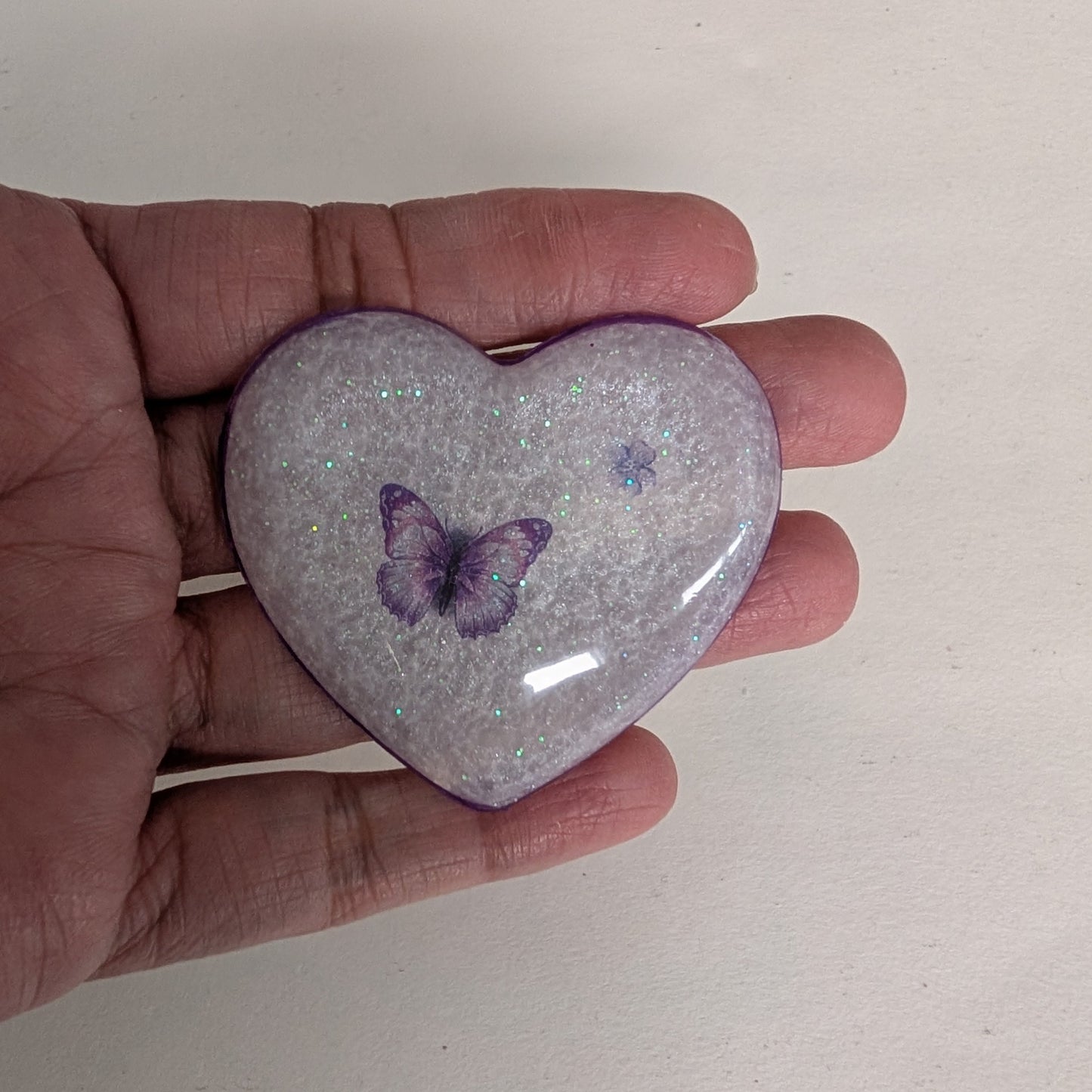 Pin - 3D resin heart pin with silver butterfly clutch