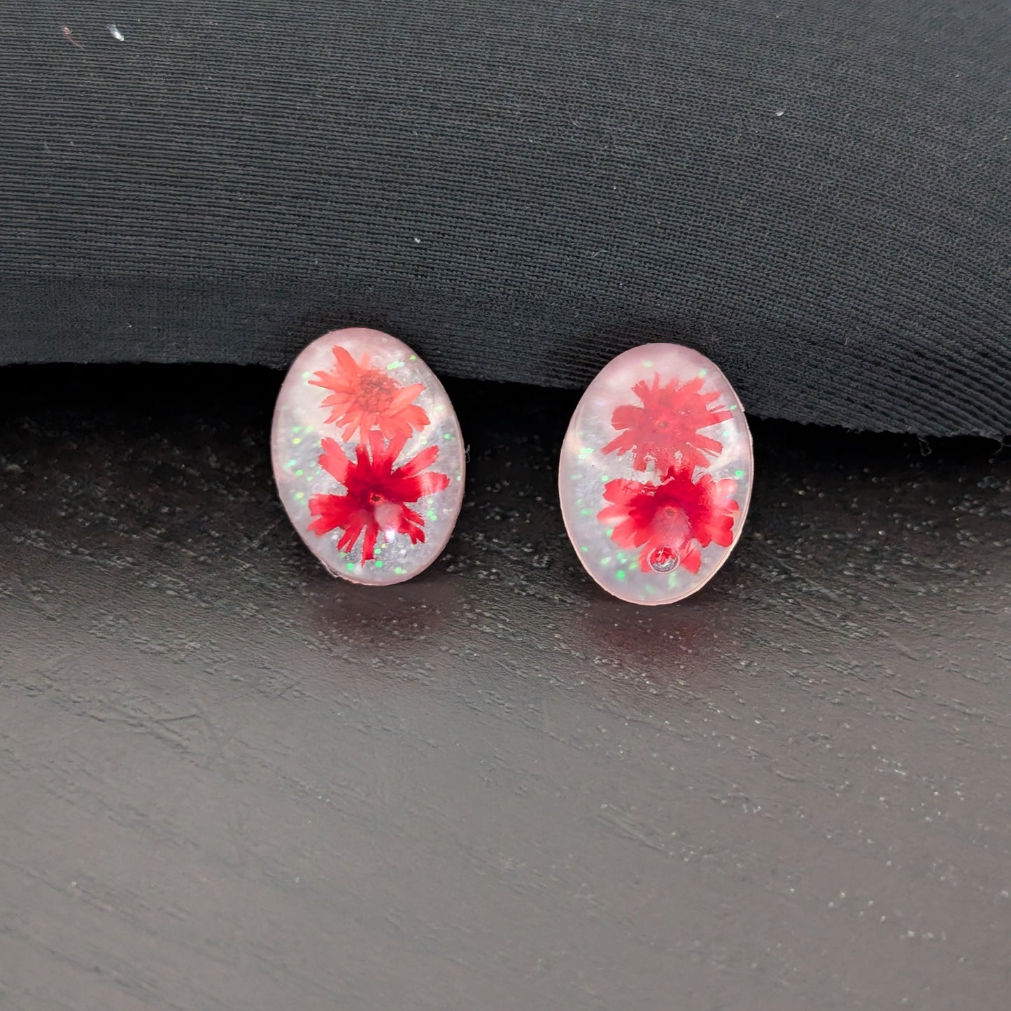Earrings - 3D Dried flowers Resin on post