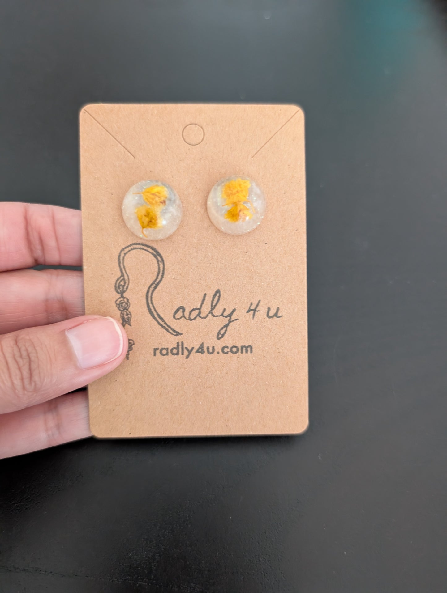 Earrings - 3D Dried flowers Resin on post