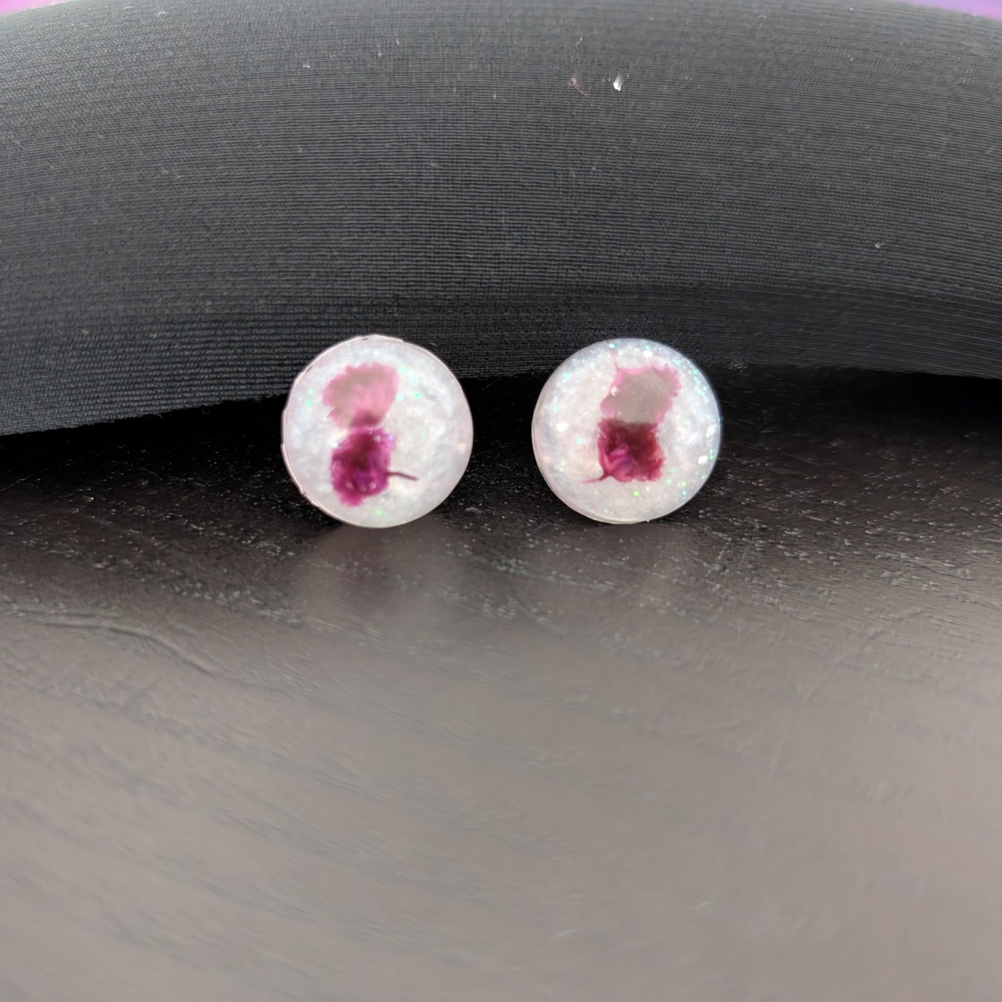 Earrings - Dried flowers Resin studs