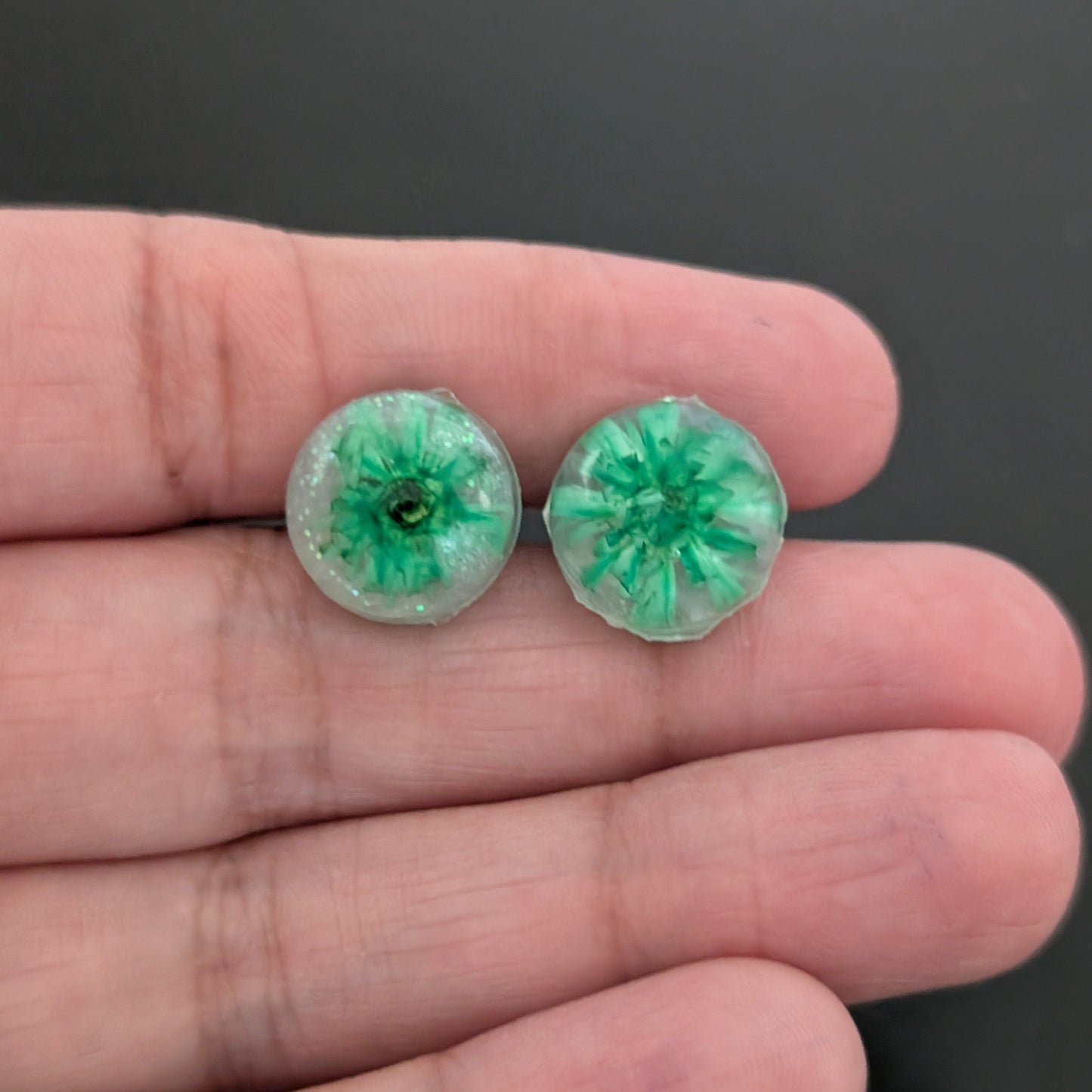 Earrings - Dried flowers Resin studs