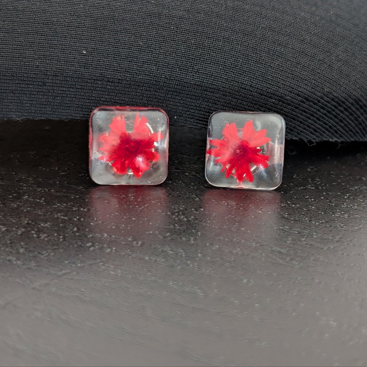 Earrings - Dried flowers Resin square studs