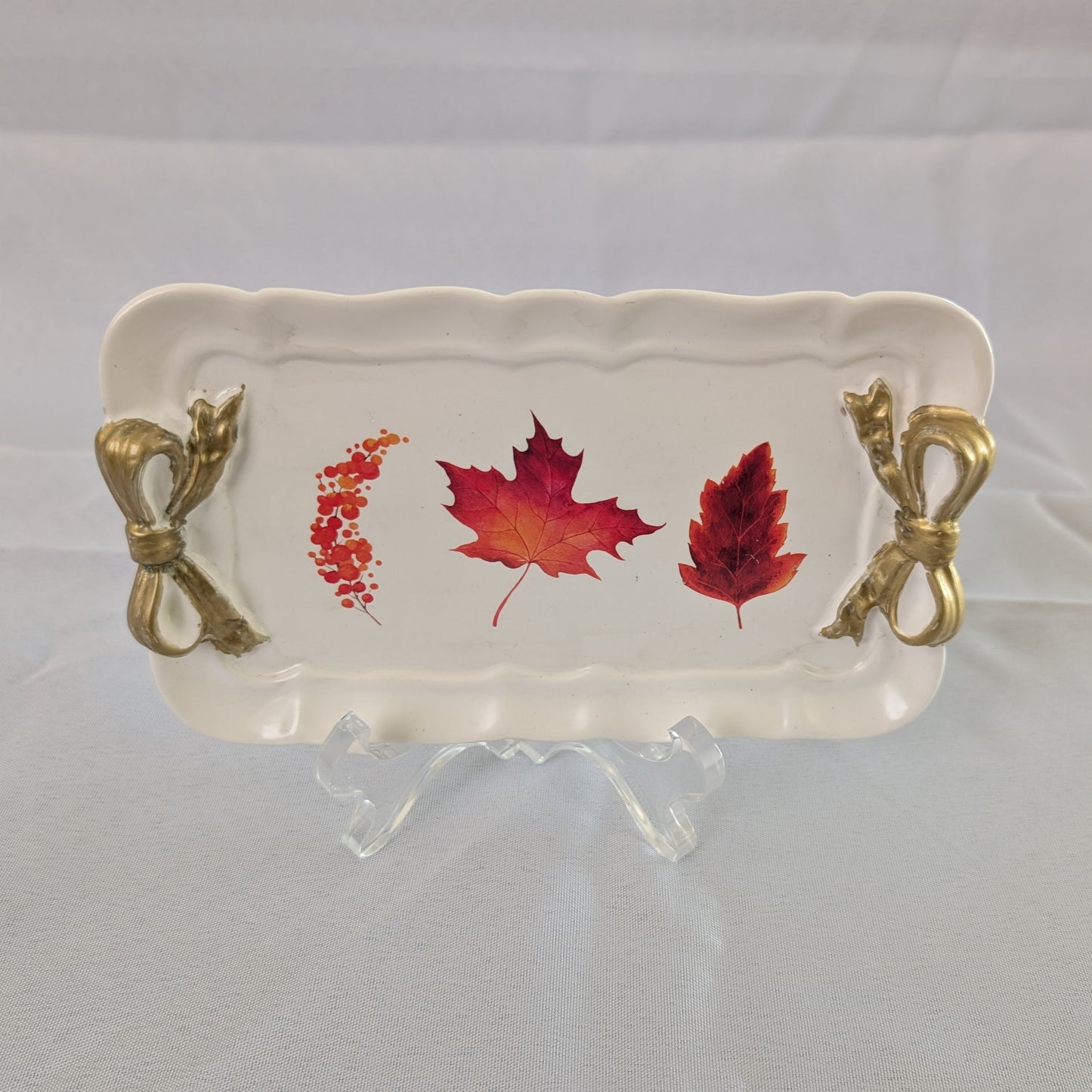 Knickknack - Resin rectangle trinket tray with bows