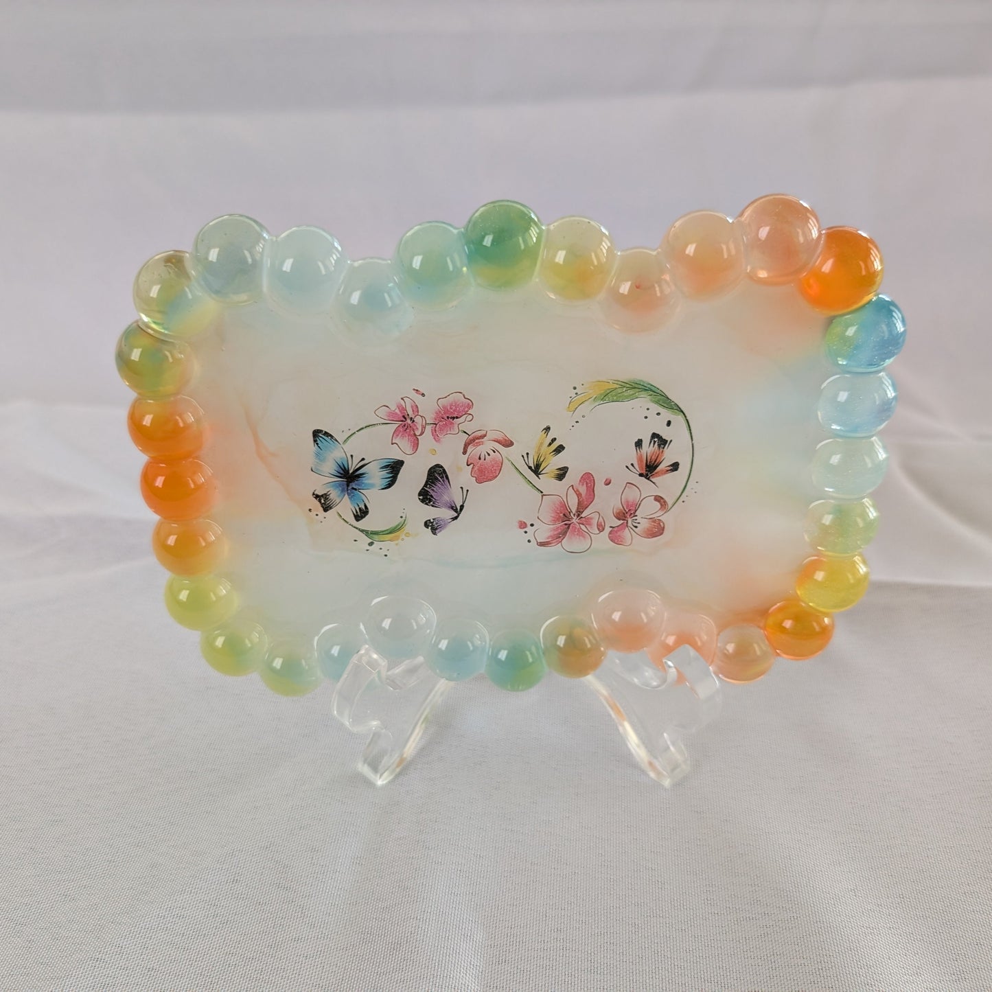 Knickknack - Resin bow shape trinket tray
