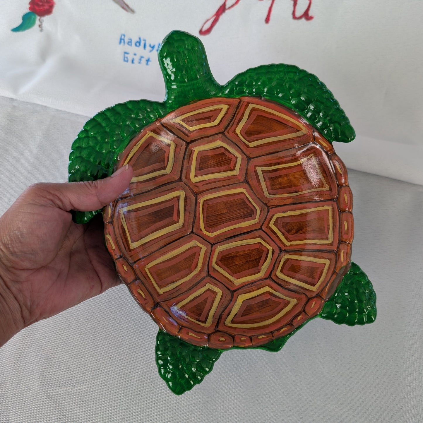 Knickknack - Resin Sea Turtle Tray