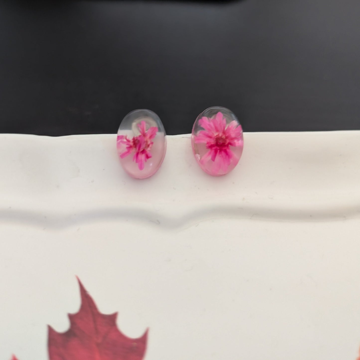 Earrings - Dried flowers Resin studs