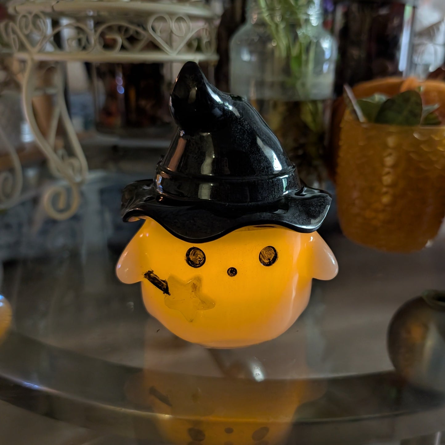 Resin ghost trinket with hat lid