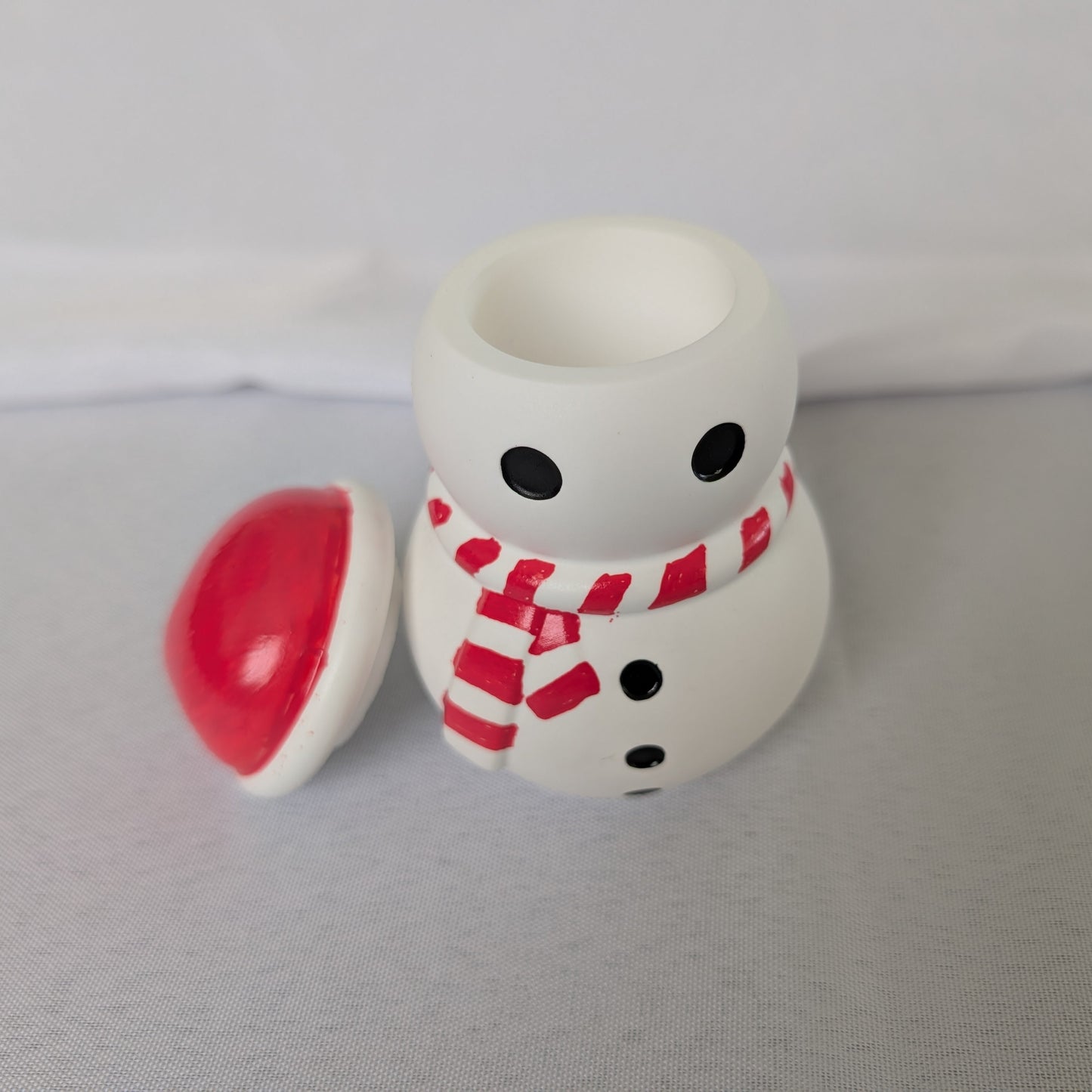 Knickknack - Resin snowman trinket with lid