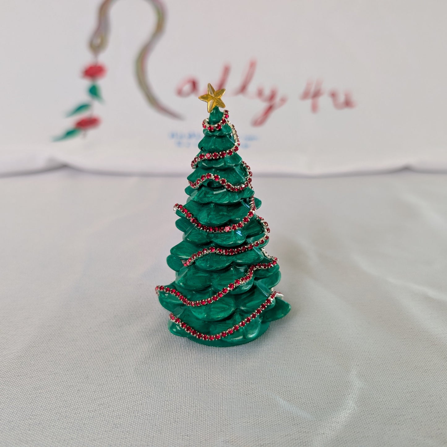 Knickknack - Resin Christmas tree trinket