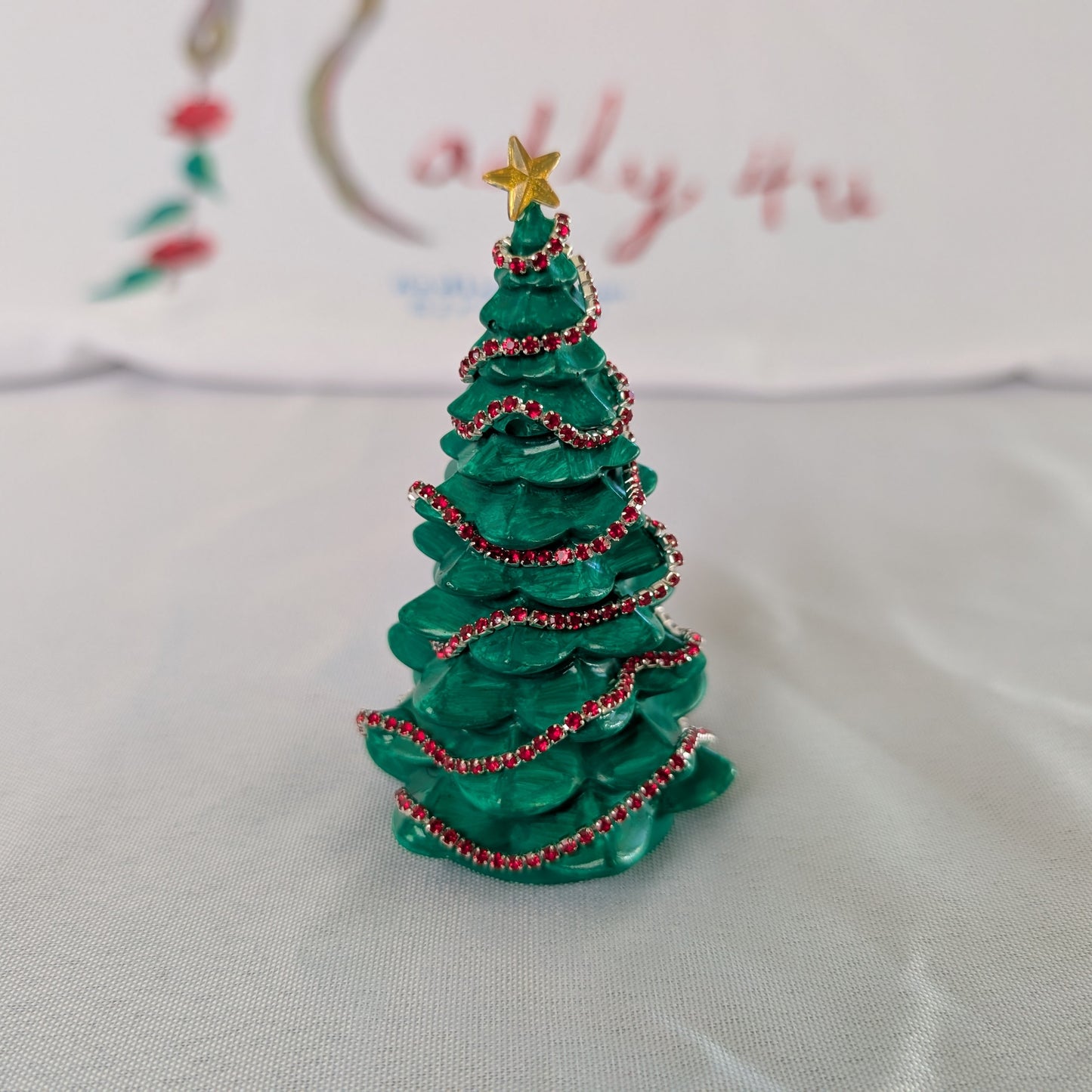 Knickknack - Resin Christmas tree trinket