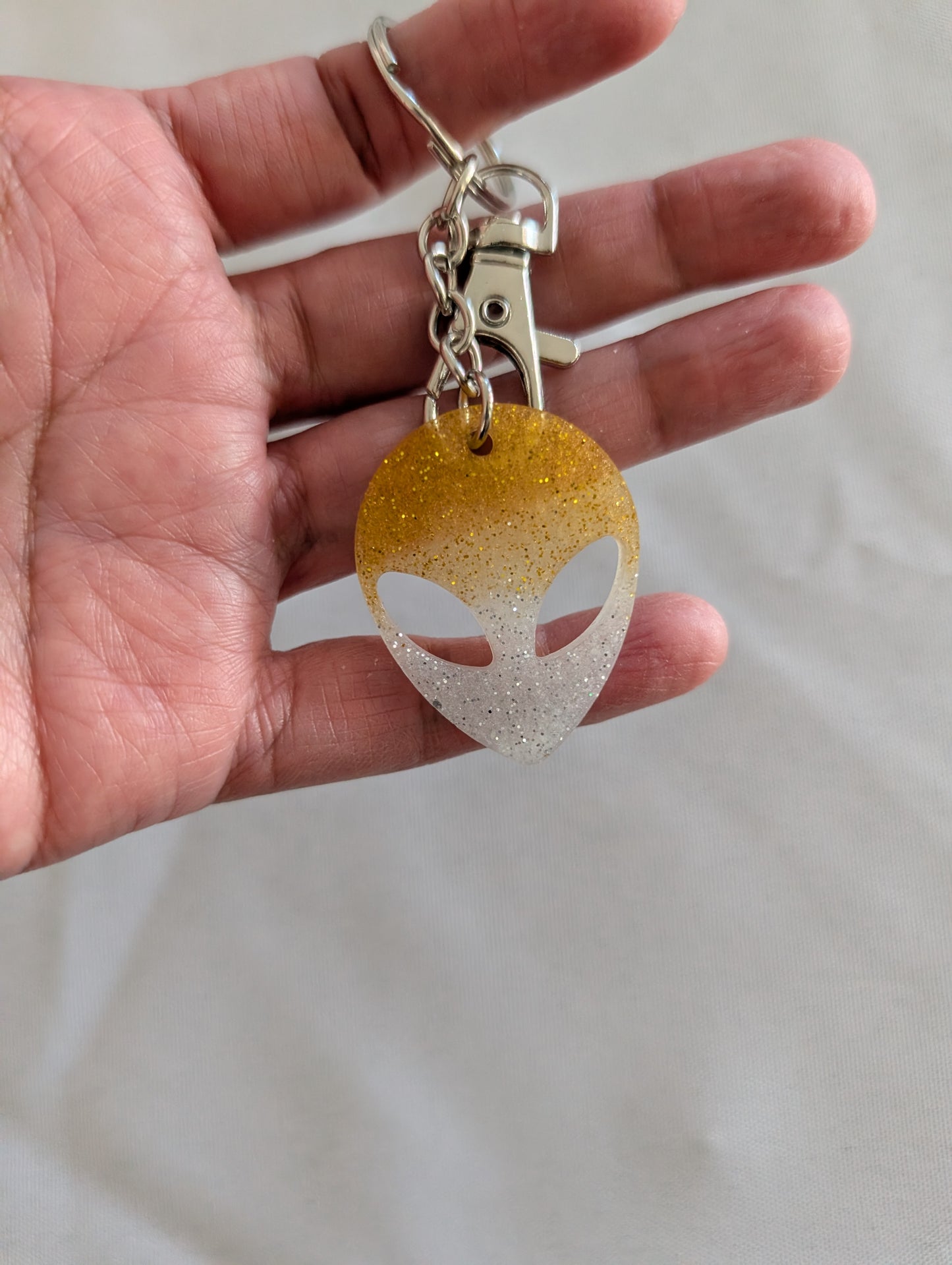 Keychain - Resin alien face