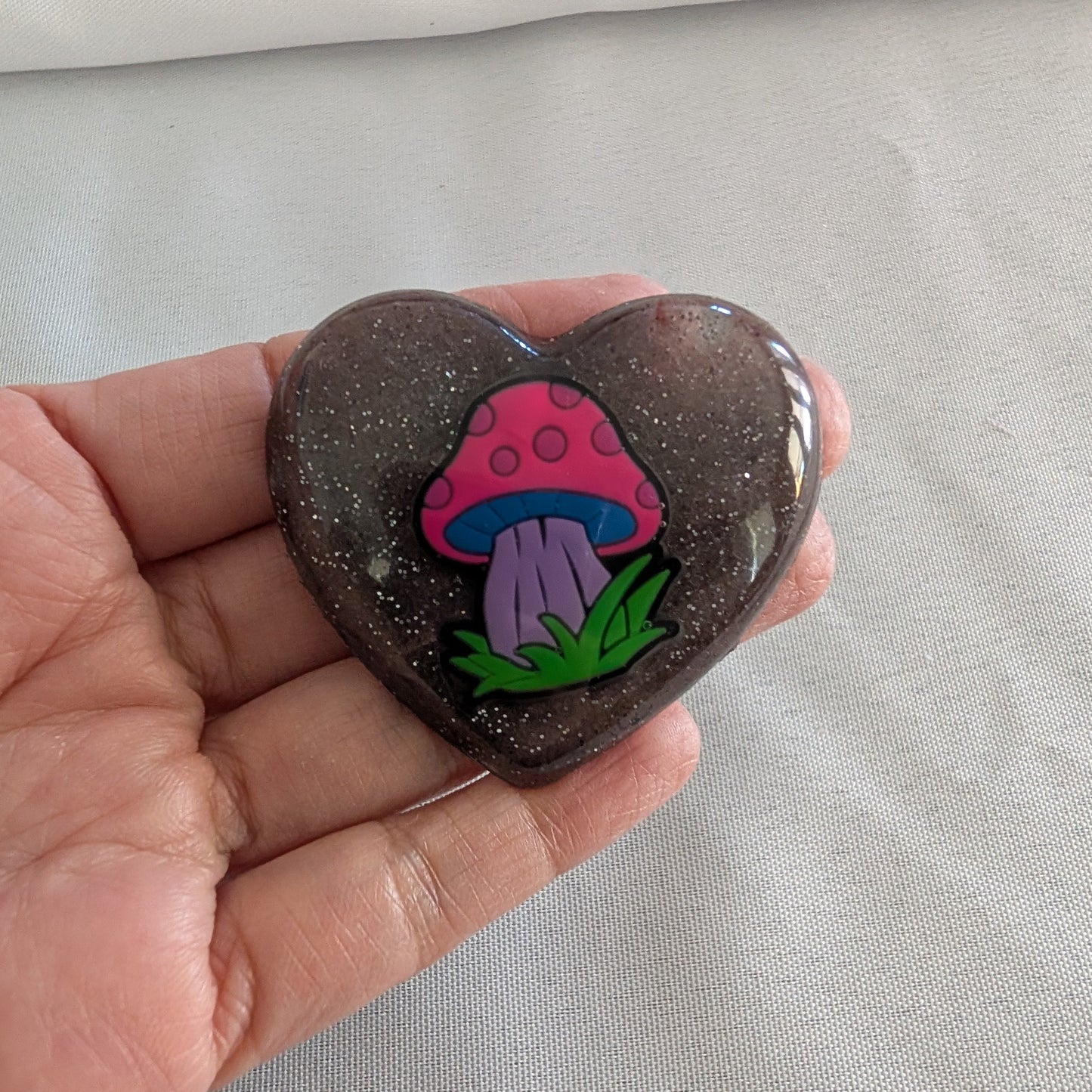 Magnet - Mushroom Resin Heart