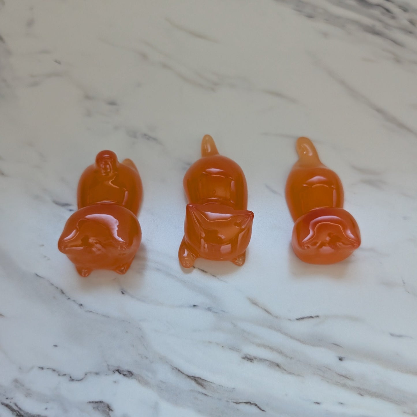 Resin small orange cat trinket