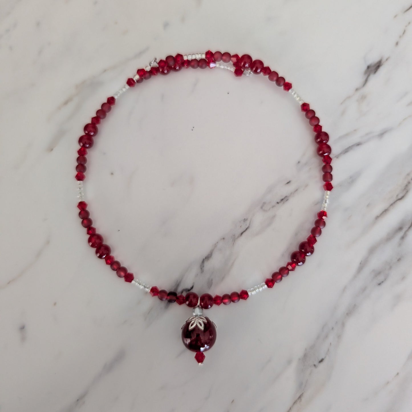 Vibrant Burgundy Glass Pendant Memory Wire Choker Necklace – Sparkling Red Crystal & Seed Bead Collar