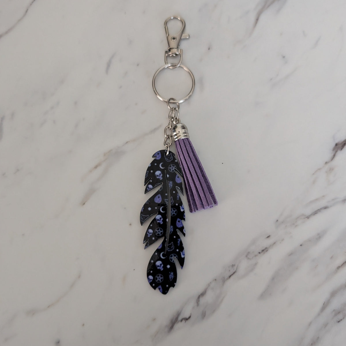 Purple Skull & Celestial Feather Keychain – Gothic Bag Charm with Fringe Tassel
