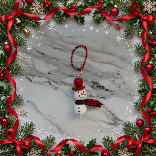 Handcrafted Wooden Bead Snowman Keychain – Festive Christmas Bag Charm & Holiday Gift
