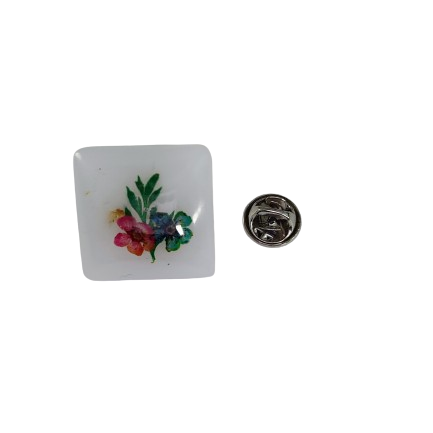 Pin - Dry flowers resin pin with silver butterfly clutch