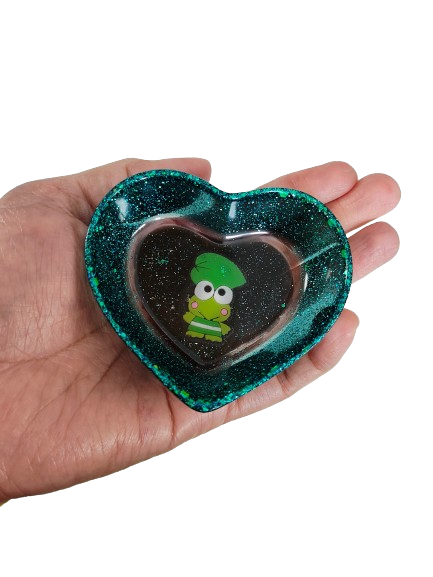 Knickknack - Resin heart trinket dish