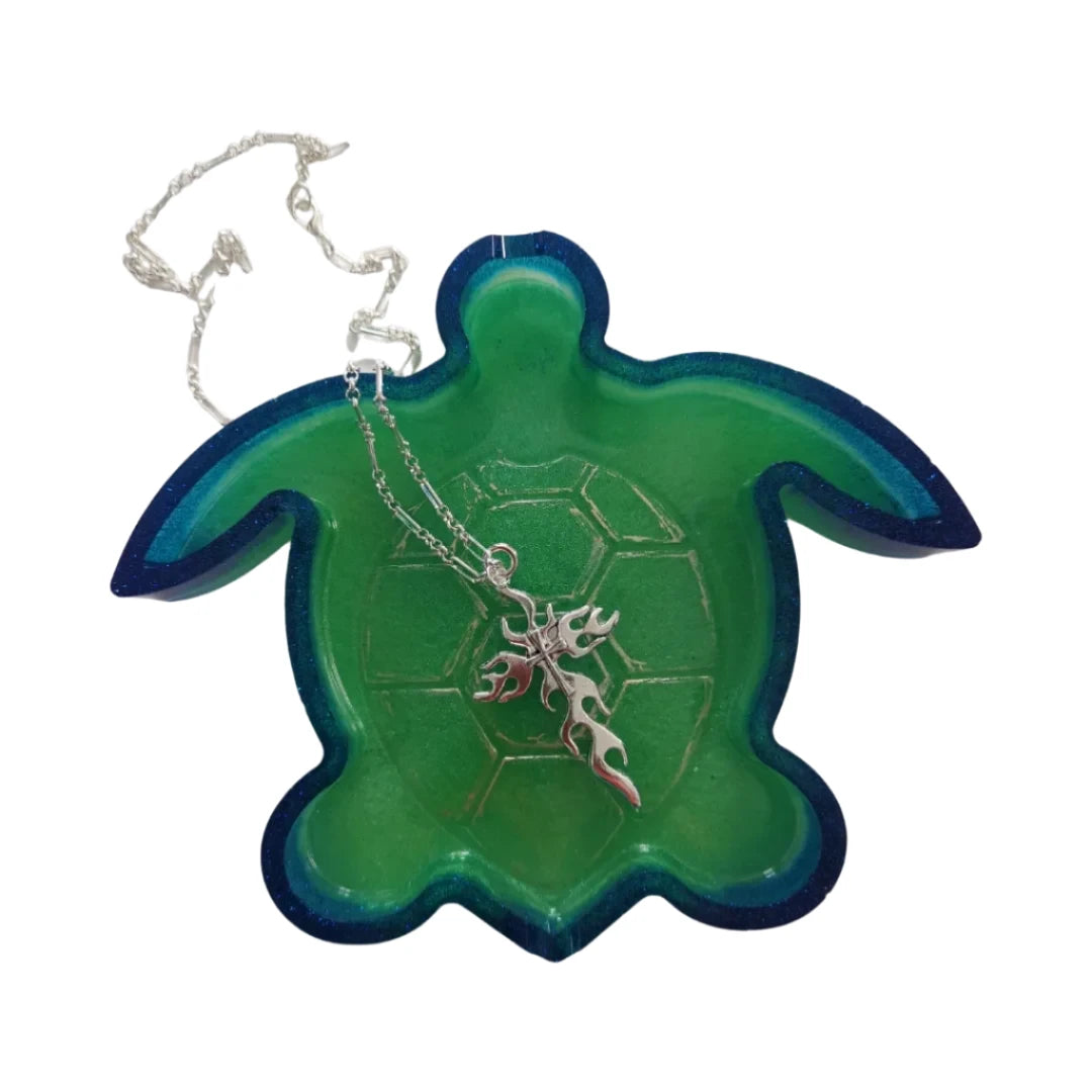 Necklace - 20.5 inches silver flaming cross on silver figaro chain