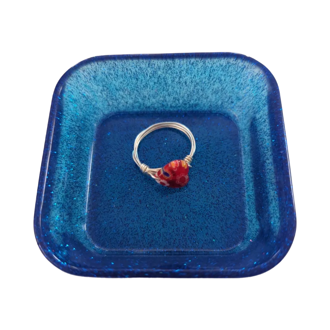 Ring - Glass bead red heart on silver 22 gauge wire 0.6mm