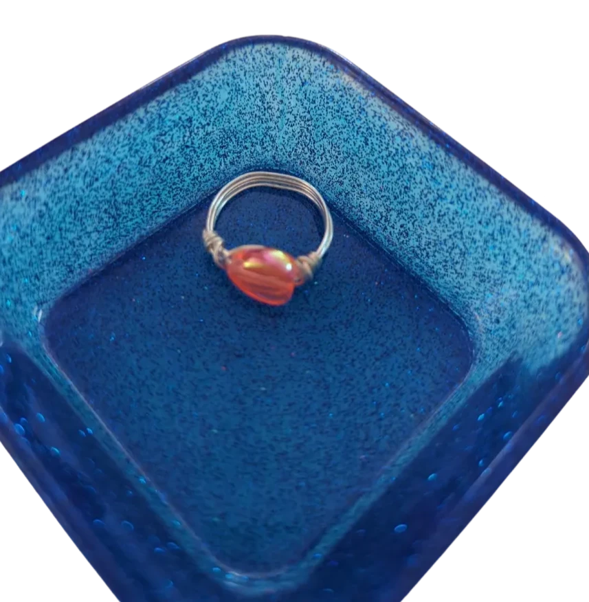 Ring - Small orange acrylic heart on silver 22 gauge wire 0.6mm