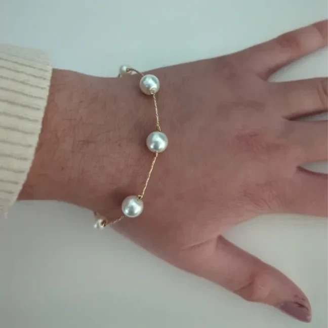 Bracelet - 7 inches Crystal pearl bead on gold chain Bracelet