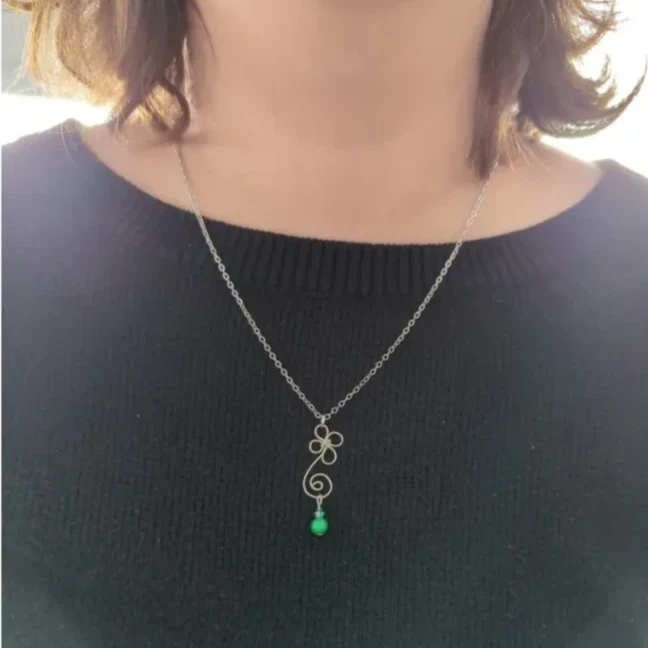 Necklace - 18.5 inches stainless steel cable link chain with silver four leaf clover with green bead