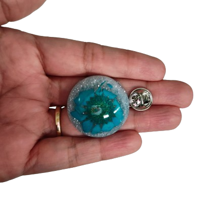 Pin - 3D large flower resin pin with silver butterfly clutch