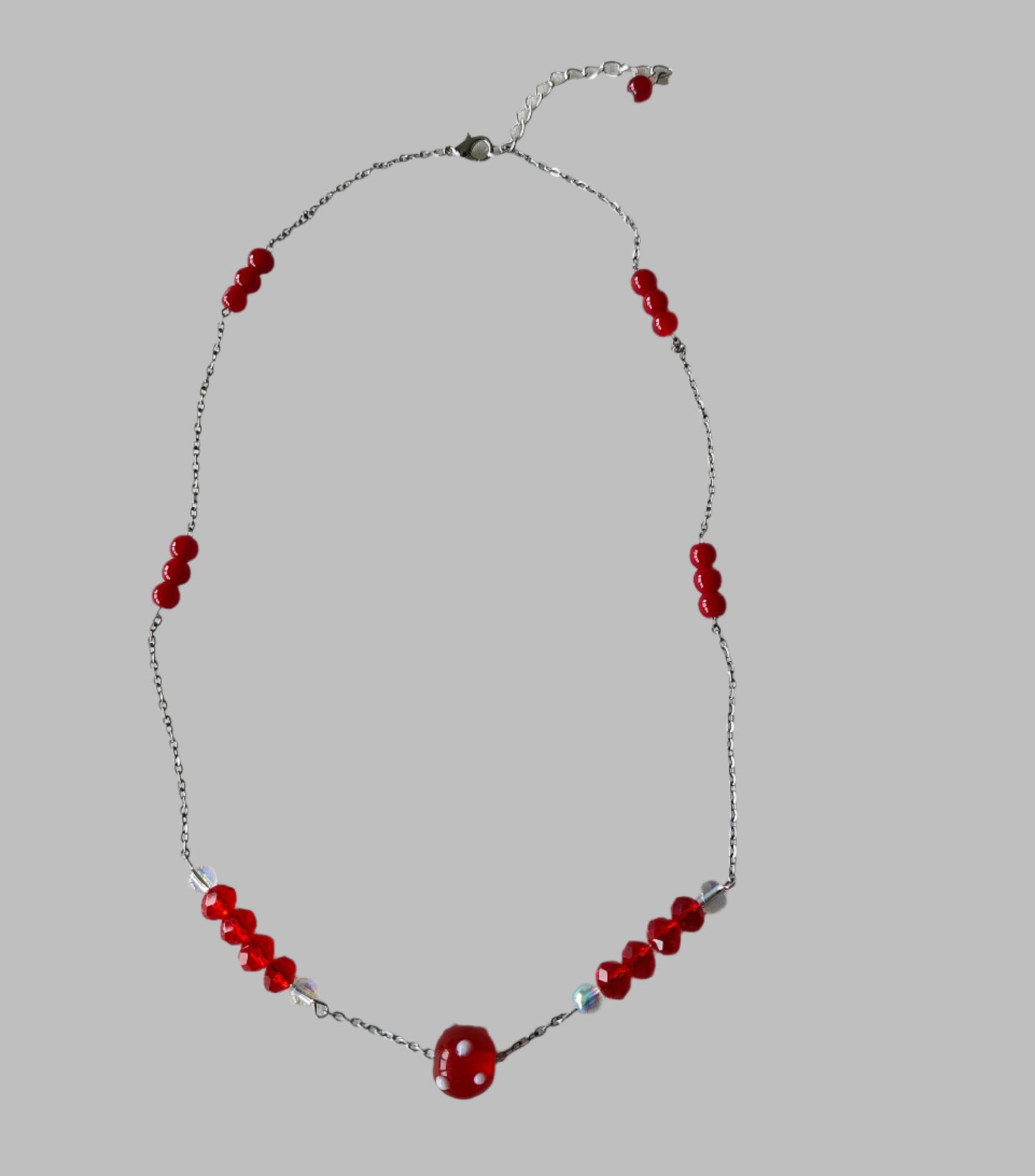 This 21.5 inch necklace features 6mm glass beads and 8mm crystal beads on a silver chain with a gorgeous accent glass bead. Lightweight at only 0.50 oz, it adds a touch of elegance to any outfit. Feel confident and beautiful with this stunning necklace.

Necklace - 21.5 inches 6mm glass beads and 8mm crystal beads on a silver chain with accent glass bead