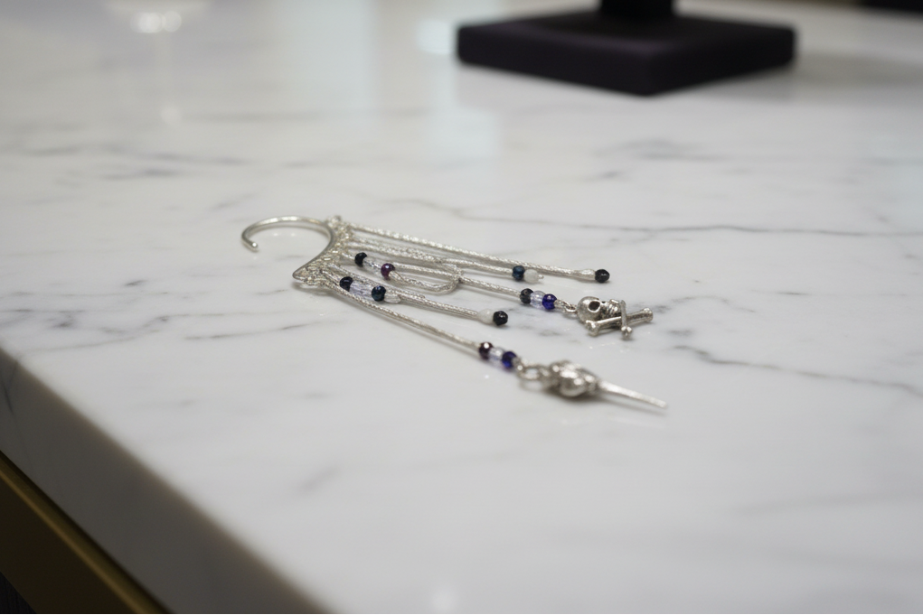 Raven Skull Chain Ear Cuff – No Piercing Gothic Wrap Earring