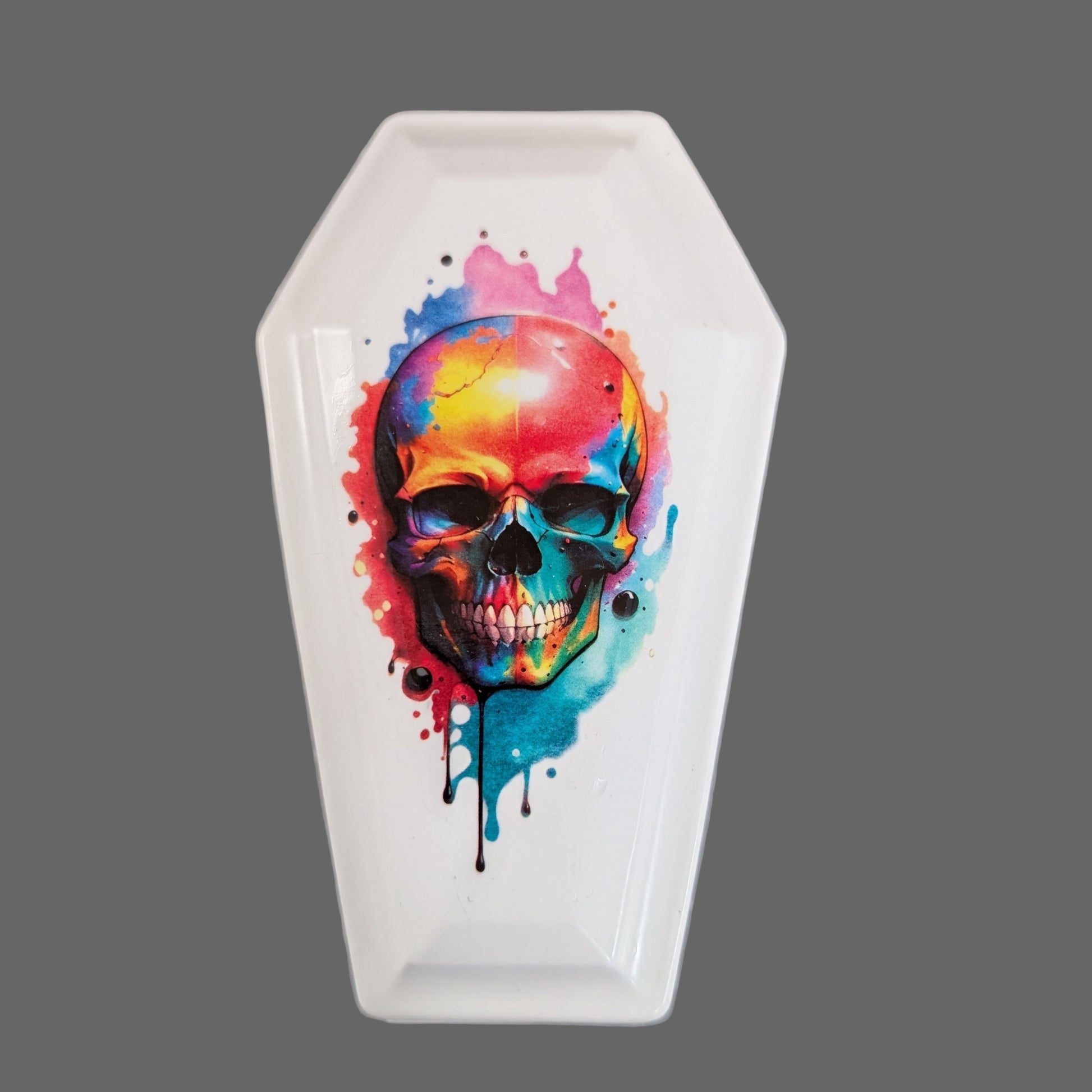 Knickknack - Resin coffin trinket box with lid

hand crafted with eco resin.

Eco Resin feels similar to Ceramic or porcelain: smooth, cool to the touch, and non-plastic.