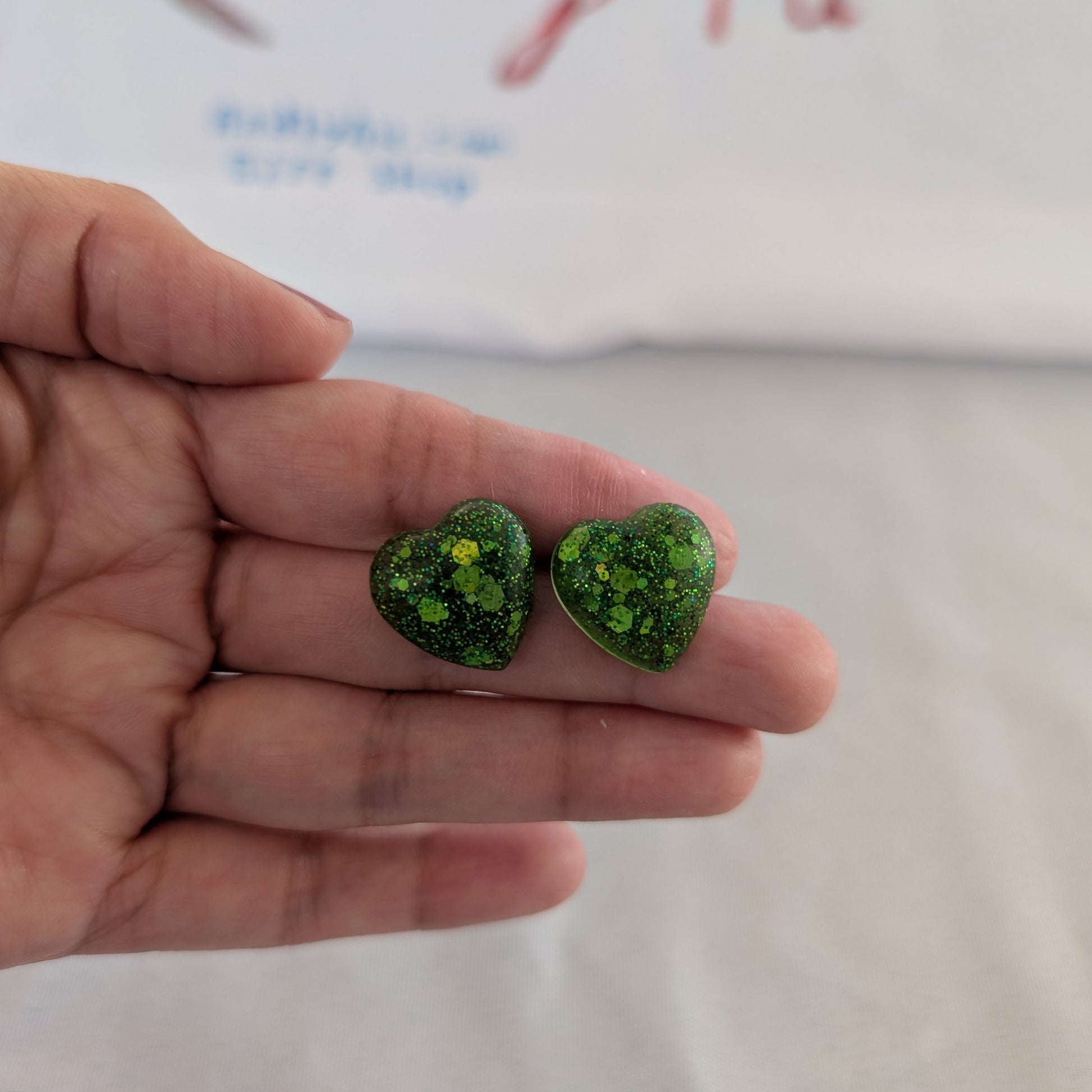 Made with high-quality resin, they are lightweight and comfortable to wear all day long.