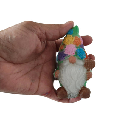 Knickknack - Resin Gnome with flower hat