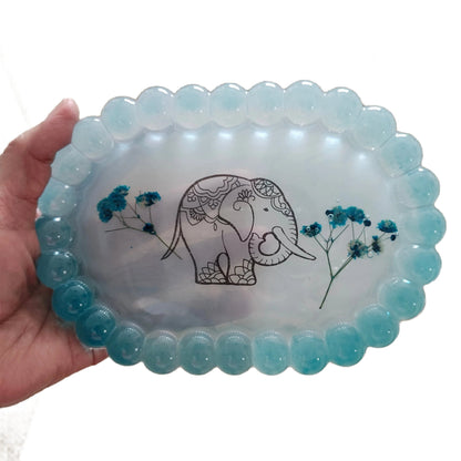 Knickknack - Resin oval trinket tray