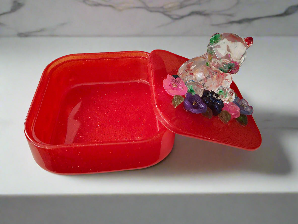 Knickknack - Large resin square jewelry box with bear & flowers lid