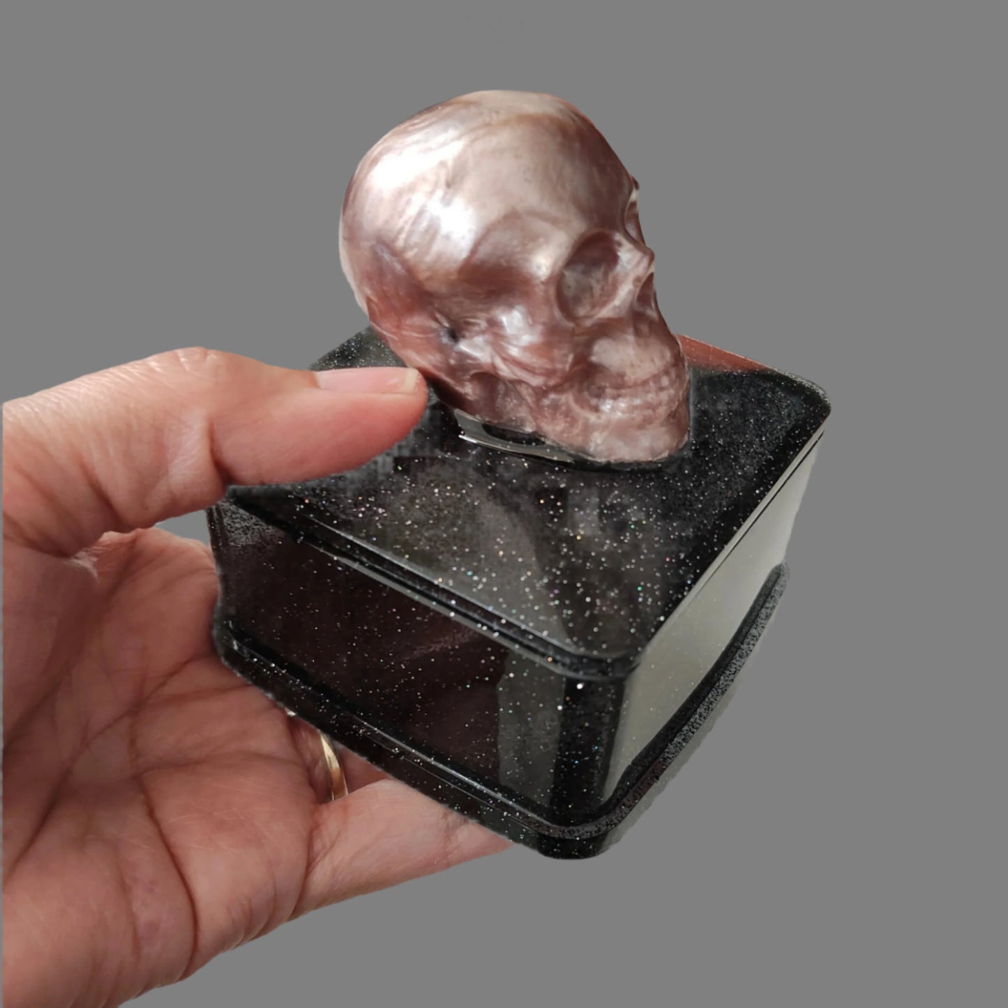 Knickknack - Resin square trinket box with skull lid