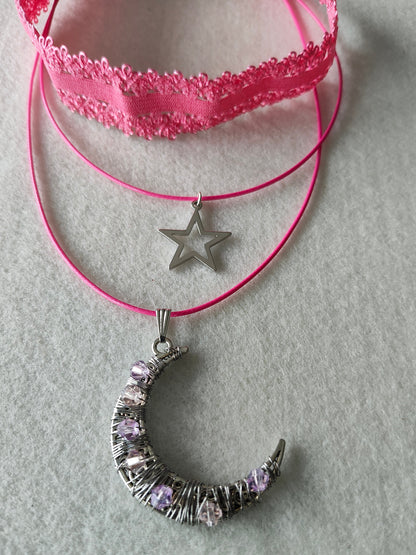 Necklace - Choker colored elastic lace ribbon with two polyester strands and a moon and star silver charm