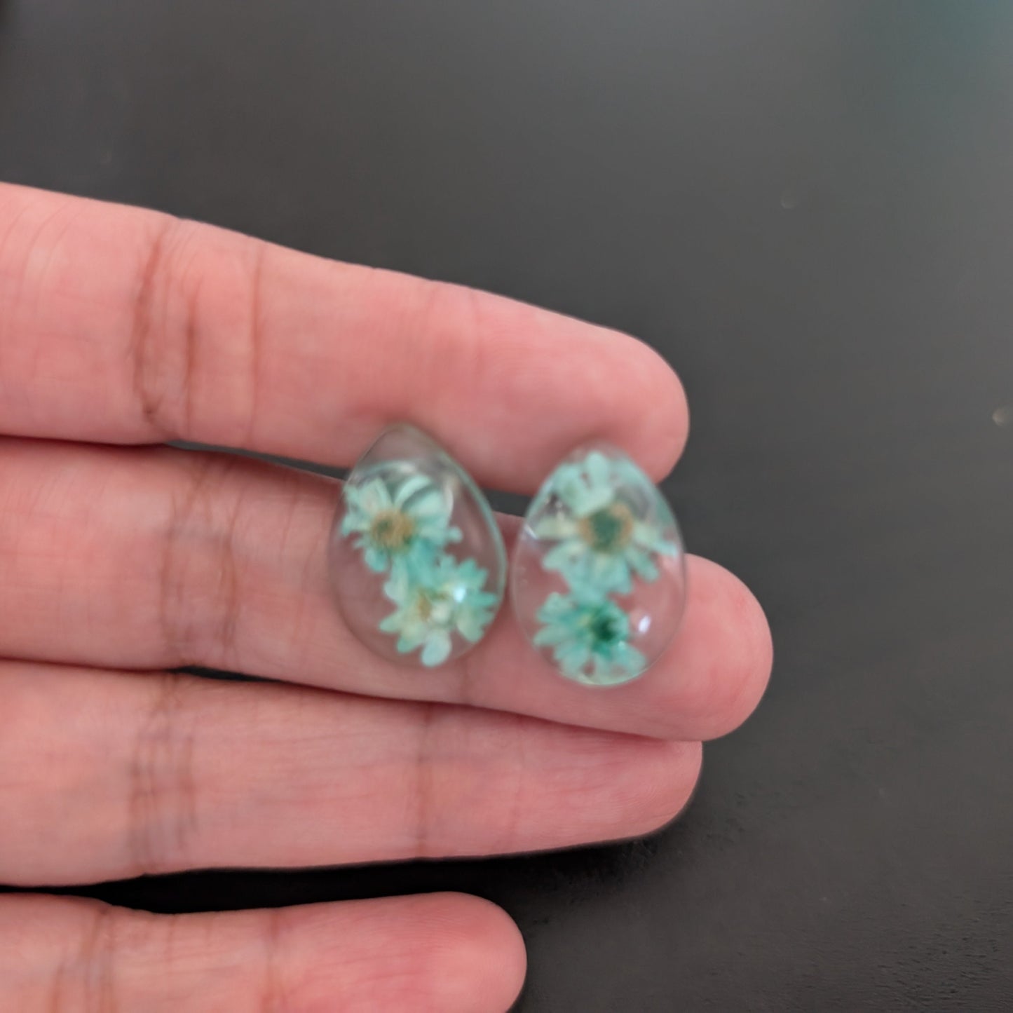 Earrings - 3D Dried flowers Resin on post