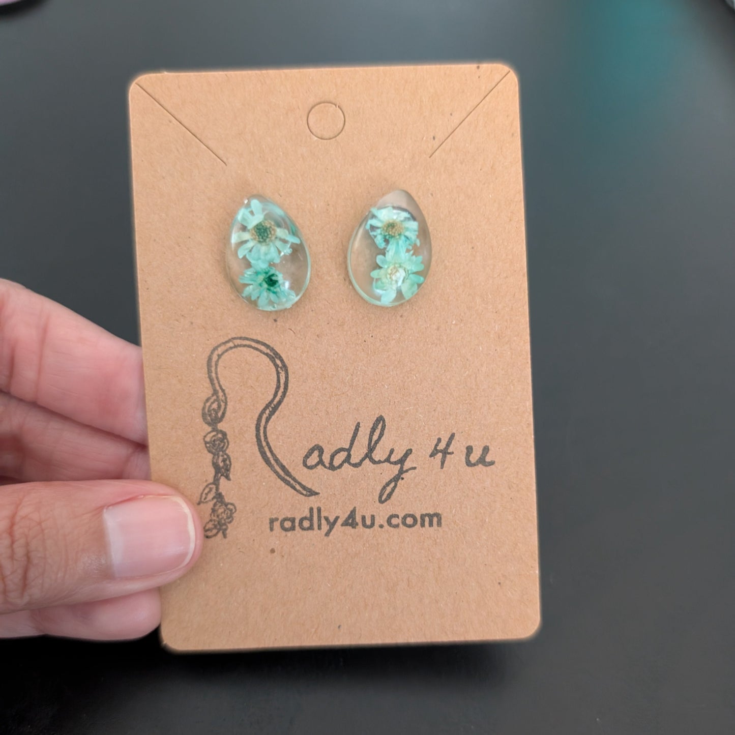 Earrings - 3D Dried flowers Resin on post