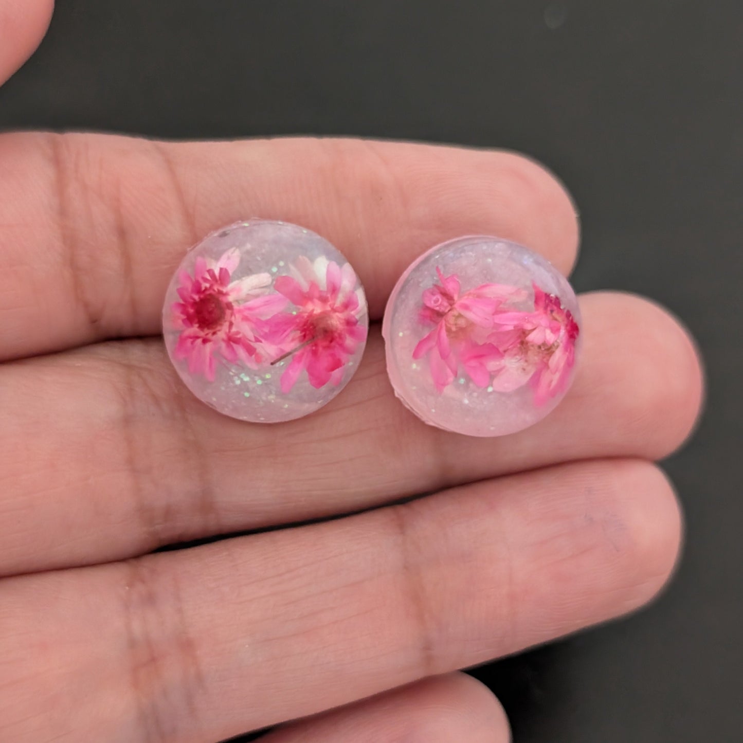 Earrings - 3D Dried flowers Resin on post