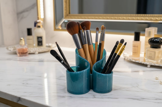 Large Handcrafted Resin Desk Organizer – Sleek Pen & Makeup Brush Cup