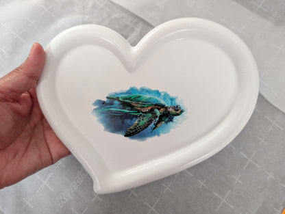 Knickknack - Resin large irregular heart tray