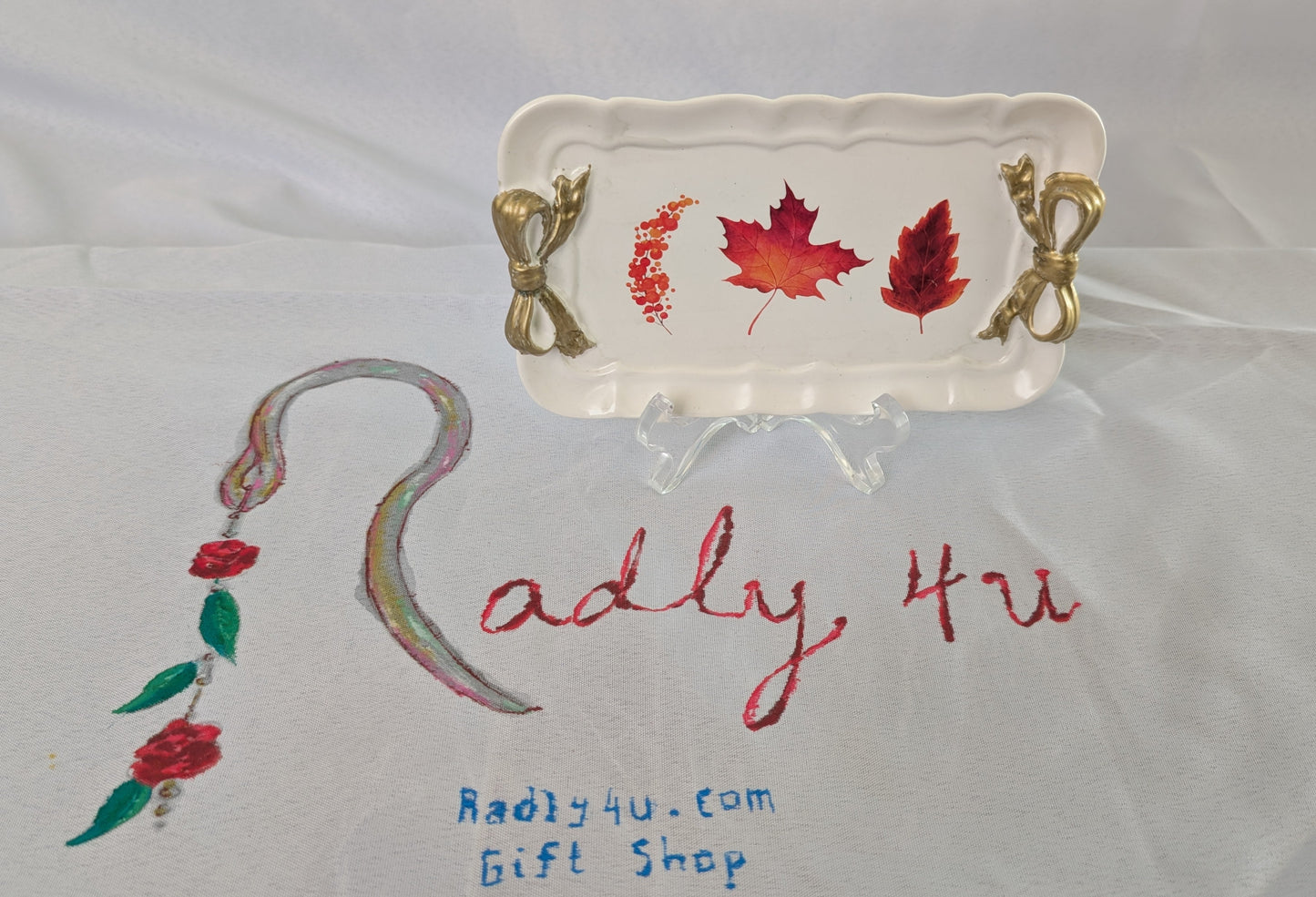 Knickknack - Resin rectangle trinket tray with bows