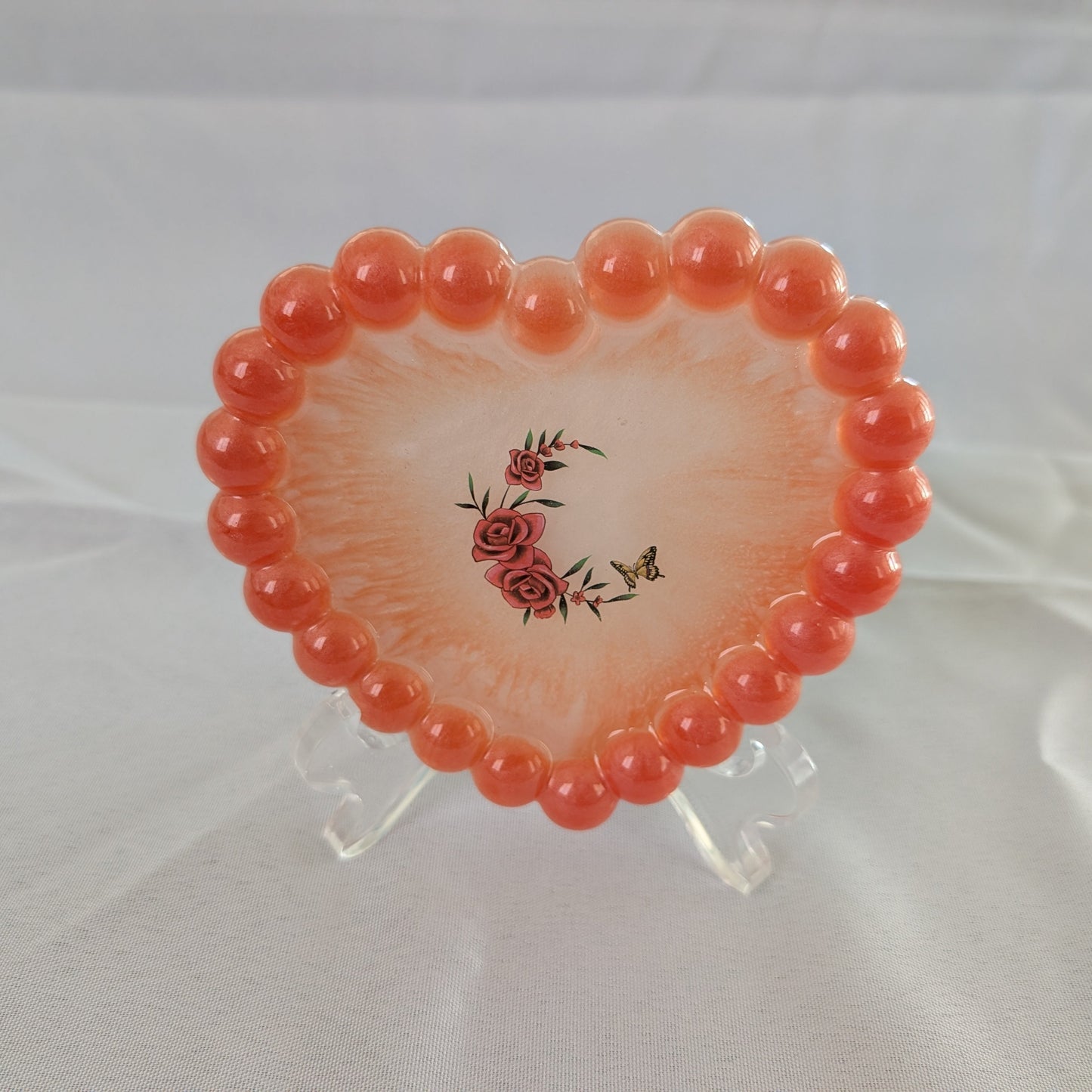 Knickknack - Resin heart trinket tray