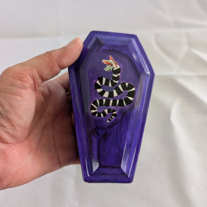 Knickknack - Resin coffin trinket box with lid
