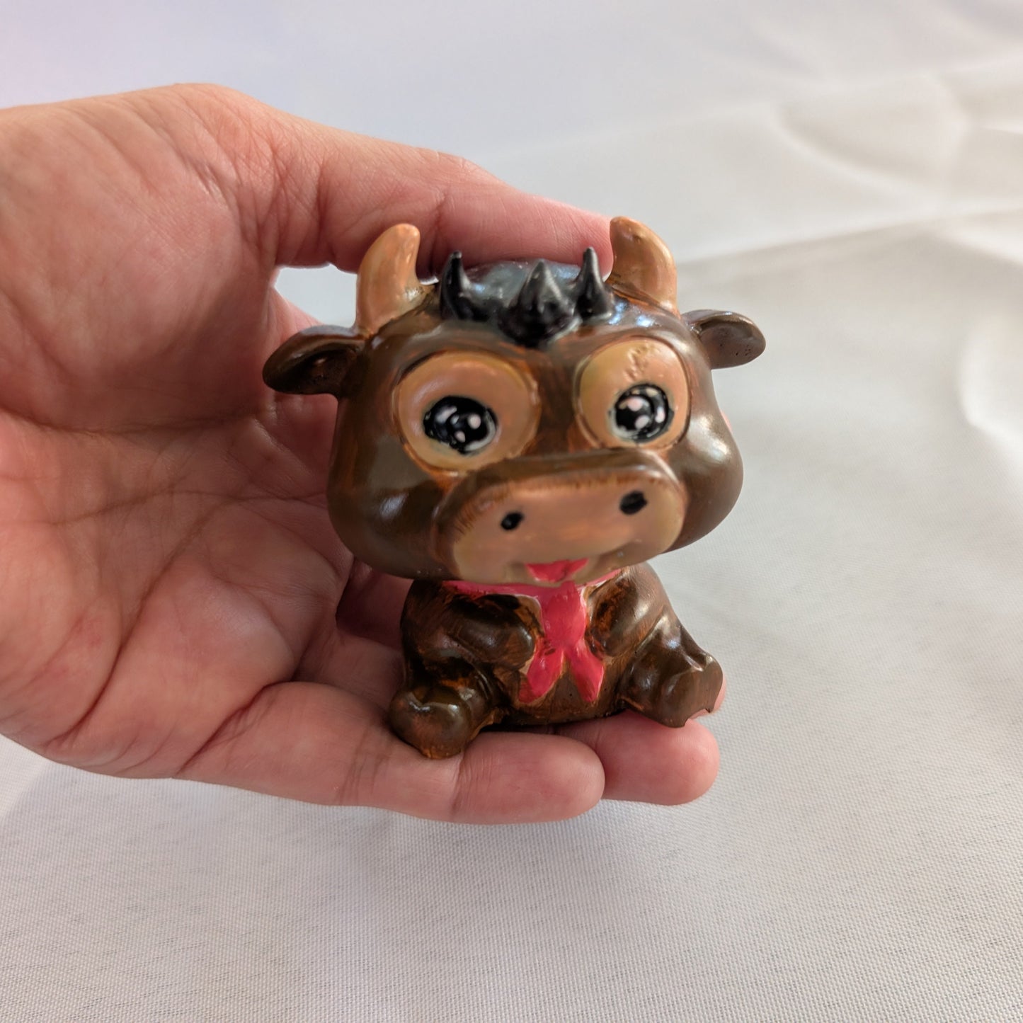Knickknack - Resin Cow trinket